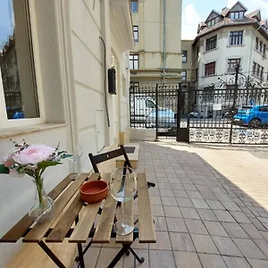 Sweet Dreams Lovely Duplex Universitate Apartment
