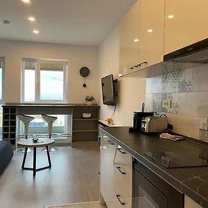 Beautiful Penthouse Lakeview W18 Бухарест
