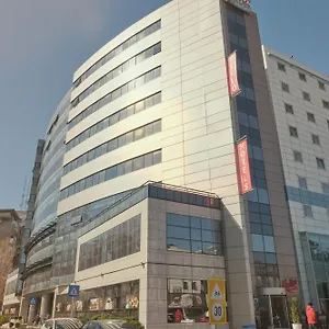 Szálloda Hello Gara De Nord, Bukarest